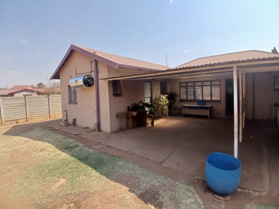 4 Bedroom Property for Sale in Ellaton North West